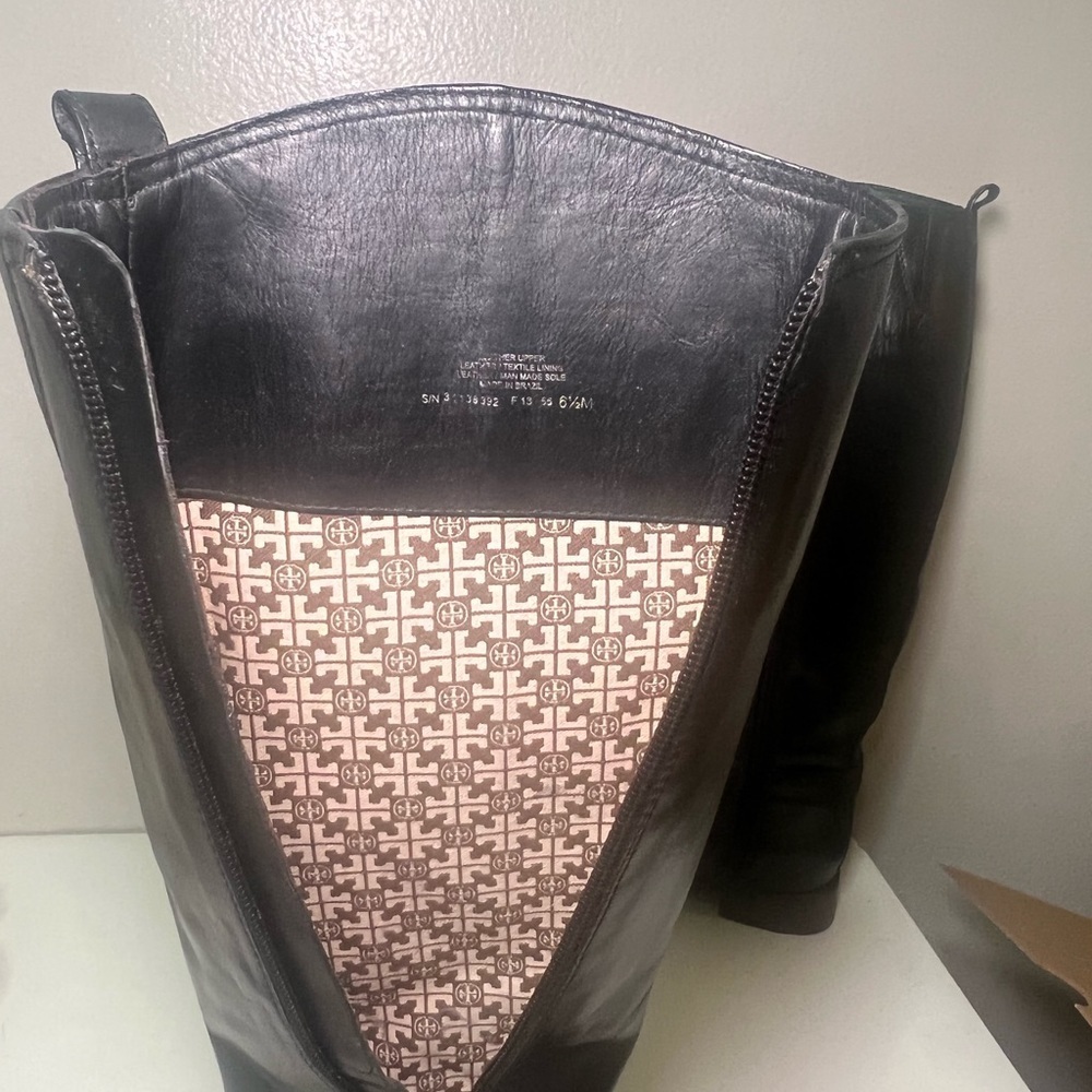 Tory Burch Bristol Black Leather Riding Boots size 6.5 - Picture 5 of 6